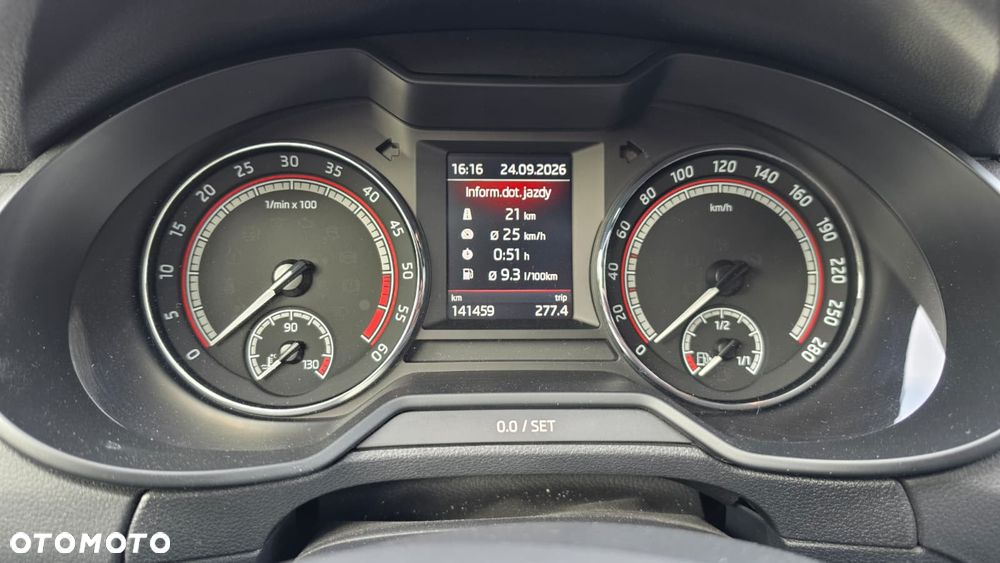 Skoda Octavia 2.0 TDI RS DSG - 16