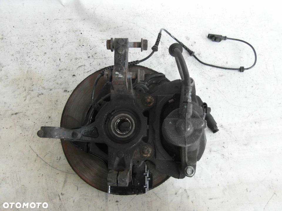 FIAT 500L 1.3 MTJ ZACISK TARCZA ZWROTNICA LEWA - 4