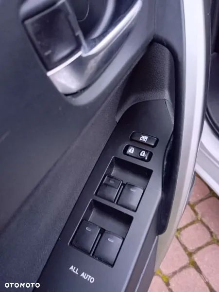 Toyota Auris 1.6 Valvematic Executive - 21