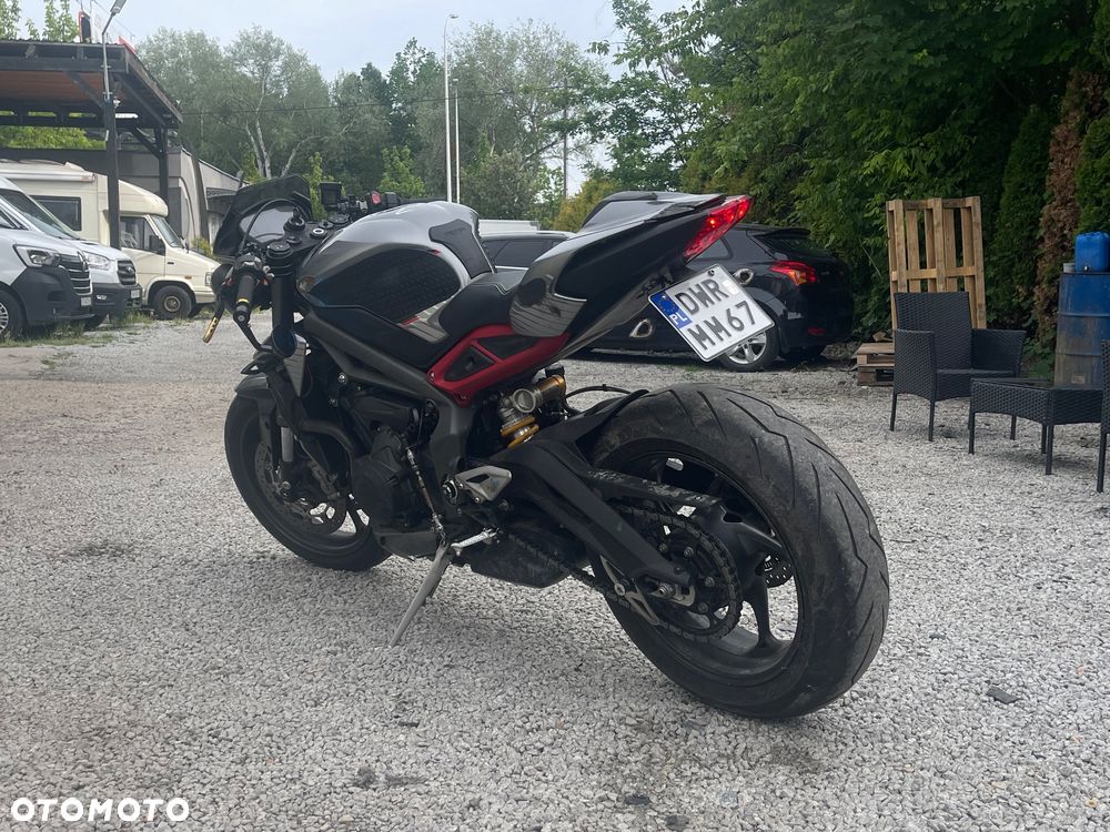 Triumph Street Triple - 4