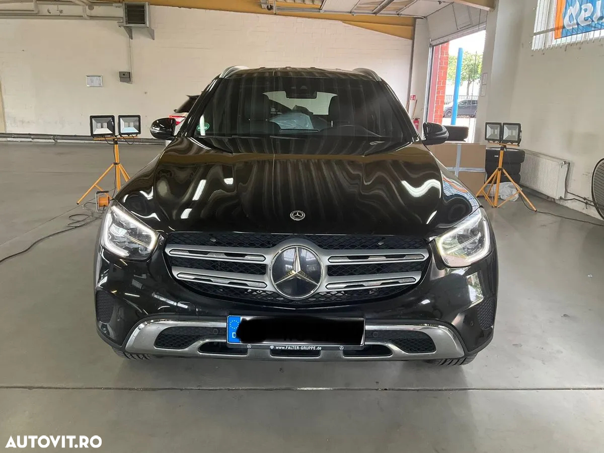 Mercedes-Benz GLC 300 d 4MATIC - 9