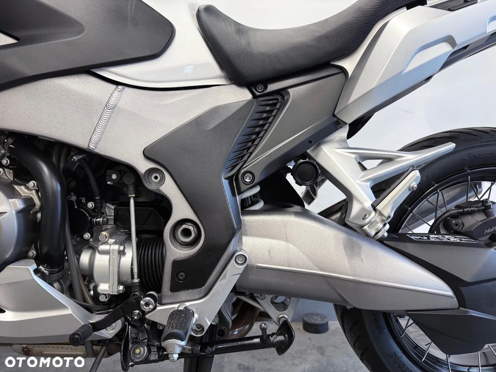 Honda VFR - 27