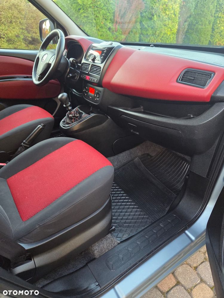 Fiat Doblo 2.0 16V Multijet Emotion - 15