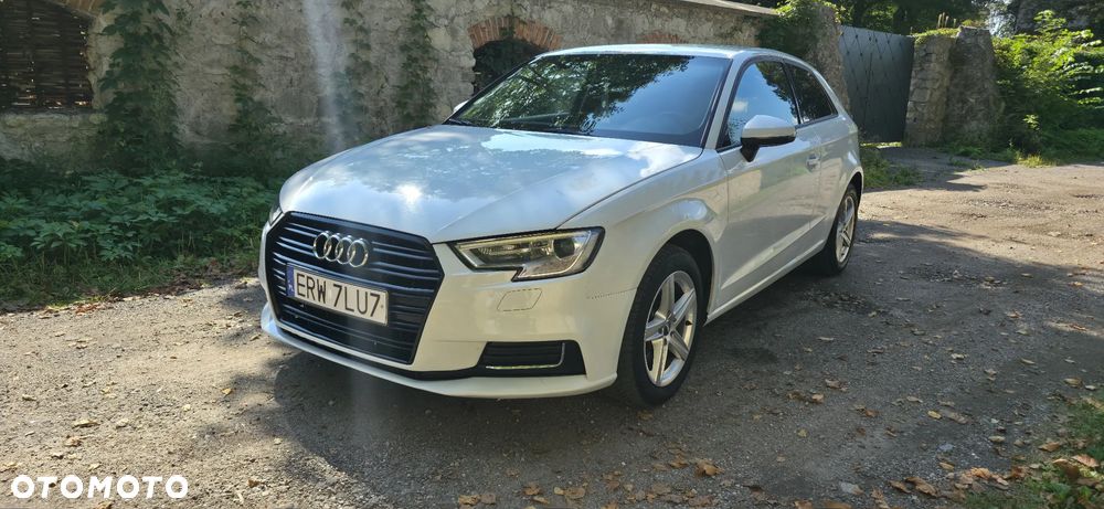 Audi A3 1.6 TDI (clean diesel) S tronic Ambiente - 6