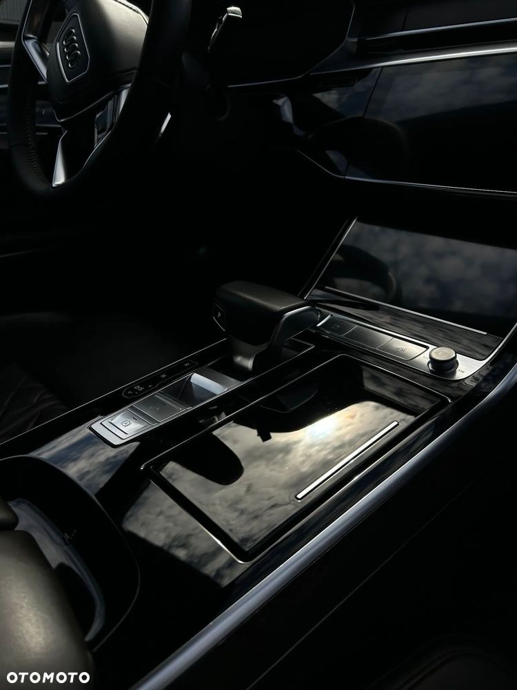 Audi A8 3.0 TFSI L Quattro - 12