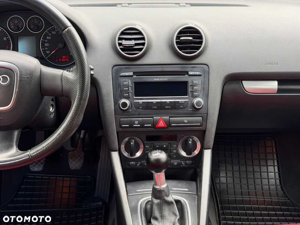 Audi A3 Sportback 1.6 S line Sportpaket plus - 23