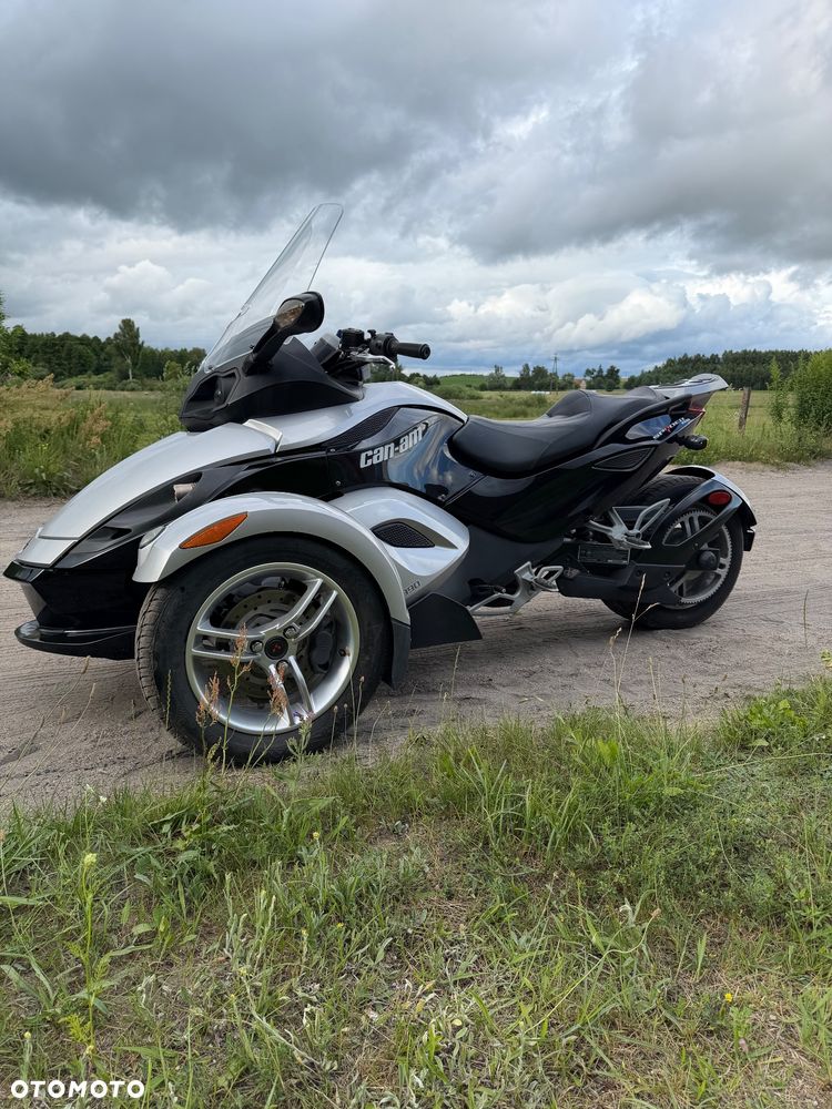 Can-Am Spyder - 5