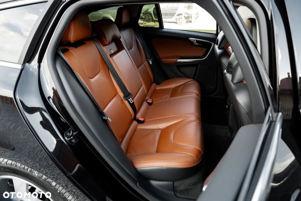 Volvo V60 D3 Geartronic Momentum - 22
