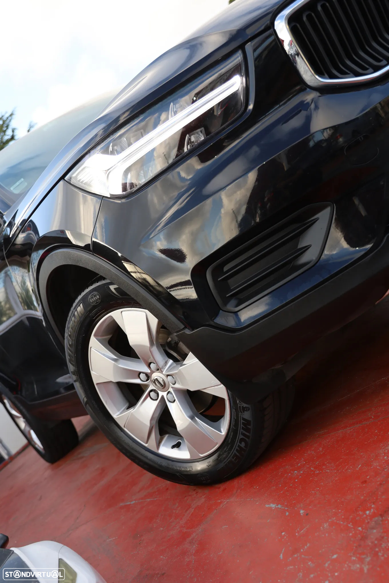 Volvo XC 40 2.0 D3 Momentum Plus - 6