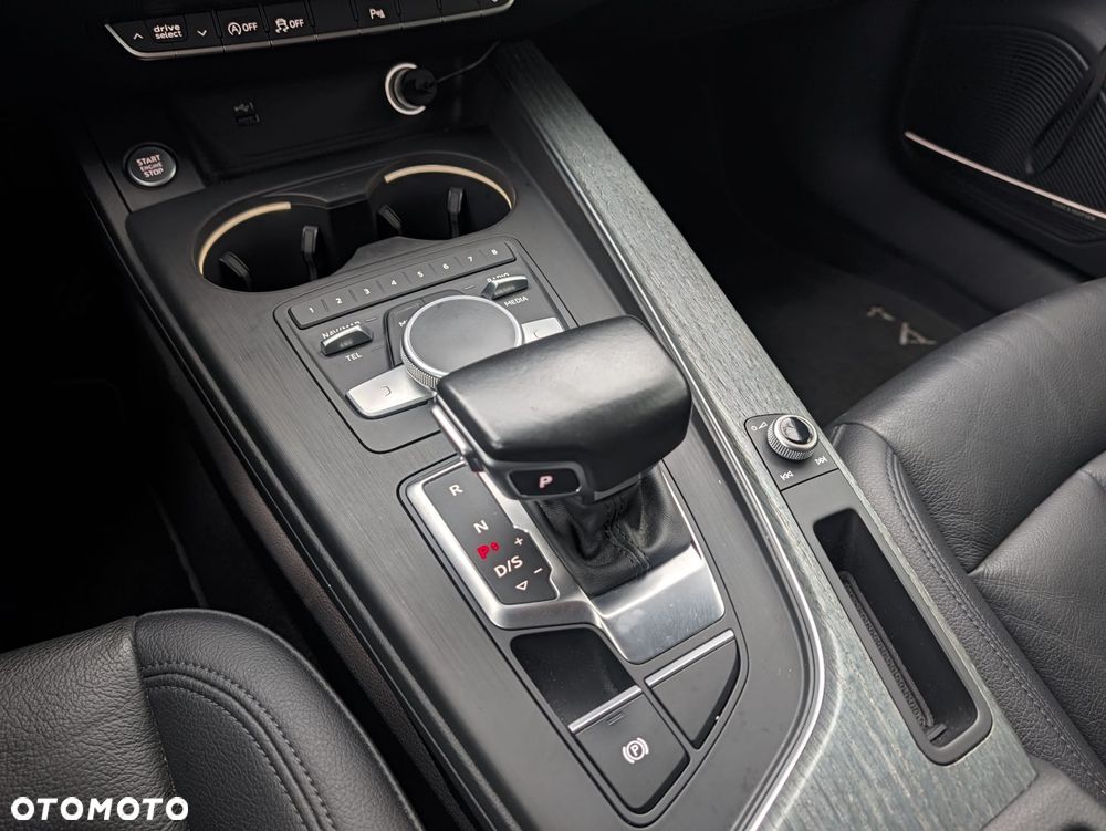 Audi A4 Limousine - 31