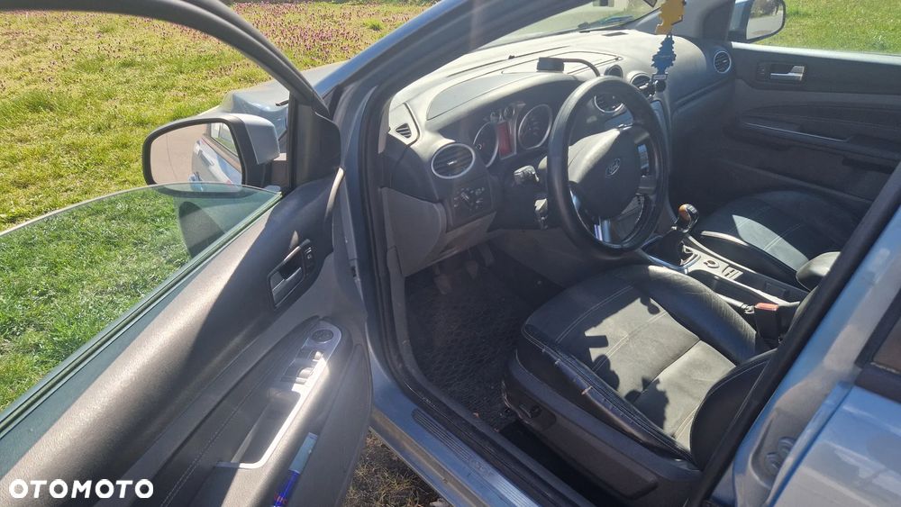 Ford Focus 1.6 TDCi DPF Titanium - 14