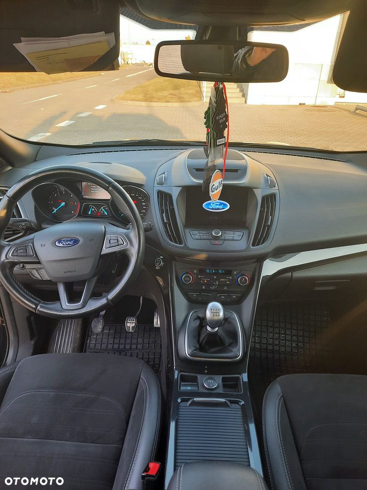 Ford Kuga 2.0 TDCi FWD ST-Line - 27