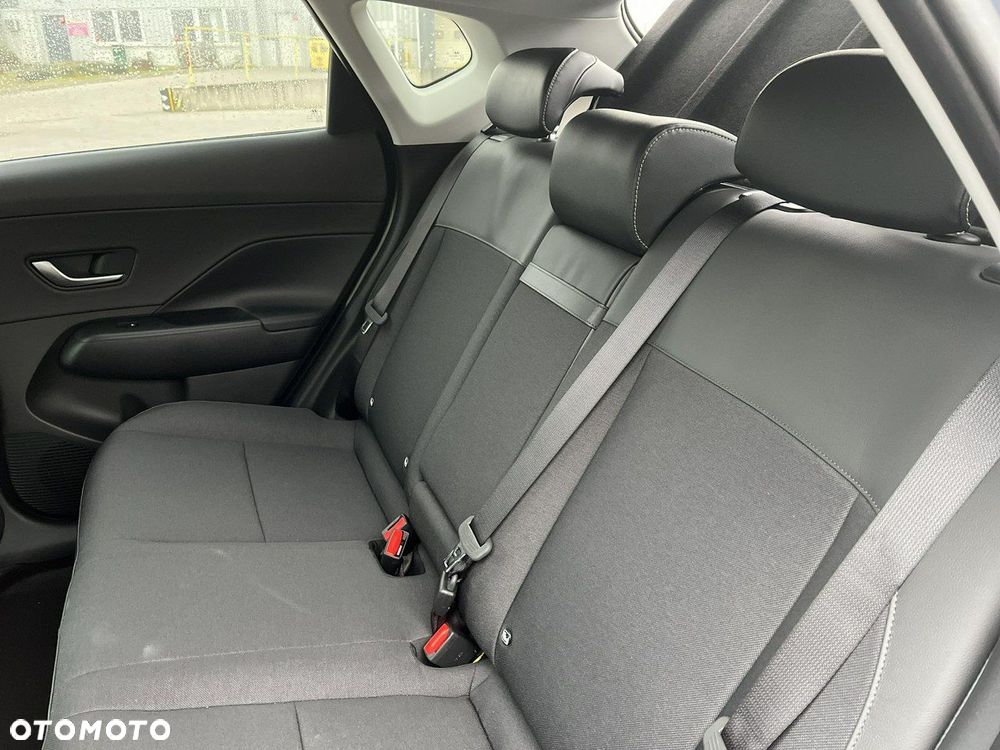 Hyundai Kona 64kWh Executive - 17