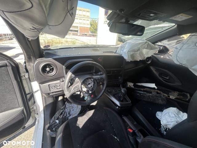 Toyota GR Yaris 1.6 Dynamic - 9