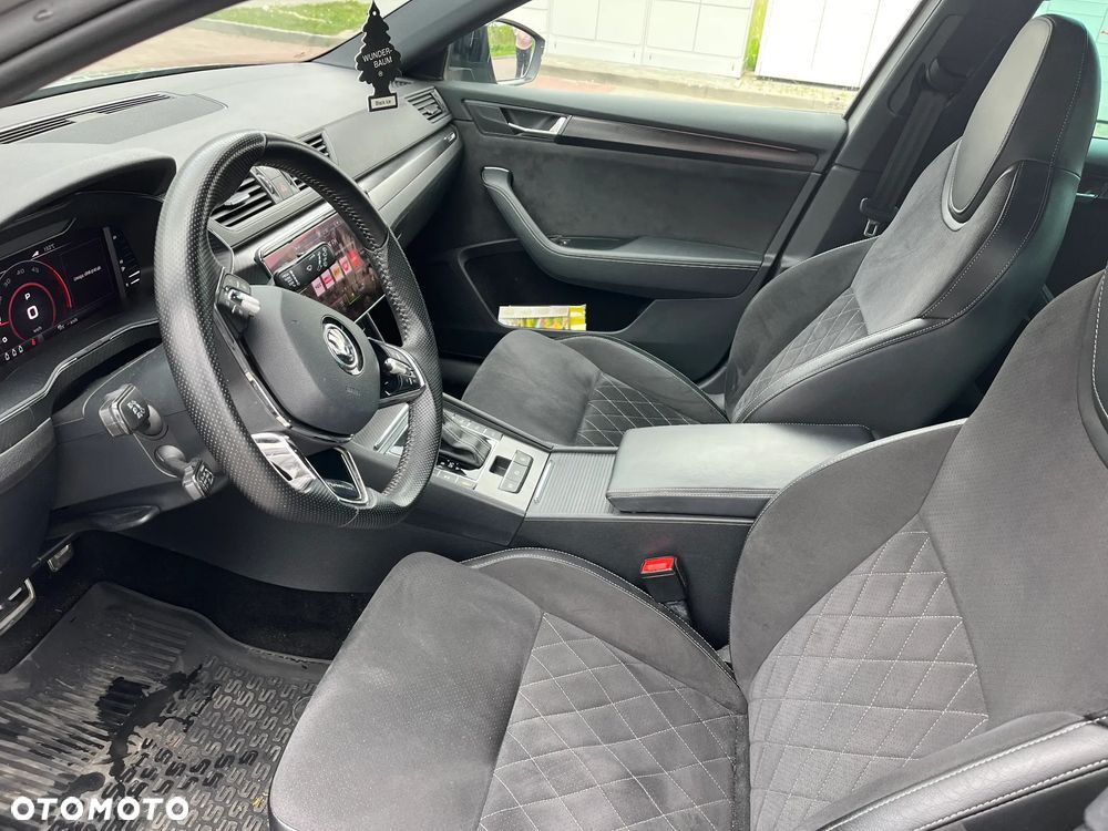 Skoda Superb 2.0 TDI SCR 4x4 Sportline DSG - 5