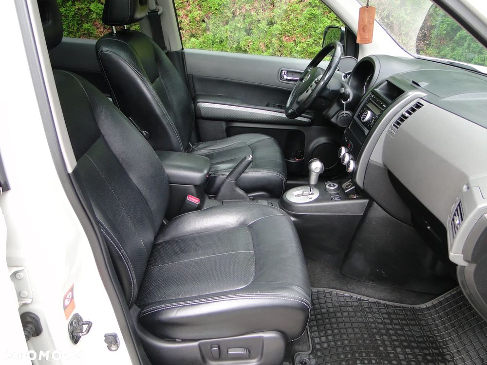 Nissan X-Trail 2.0 dCi 4x4 DPF Automatik LE - 18
