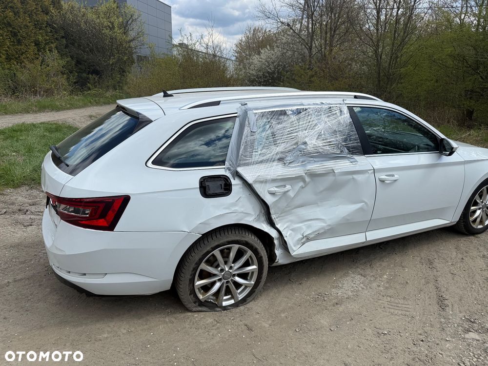 Skoda Superb 2.0 TDI 4x4 DSG Ambition - 5