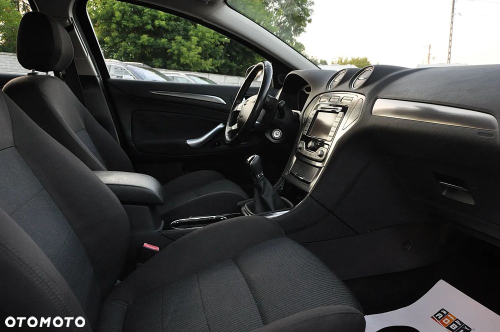 Ford Mondeo 2.0 Viva Titanium - 19