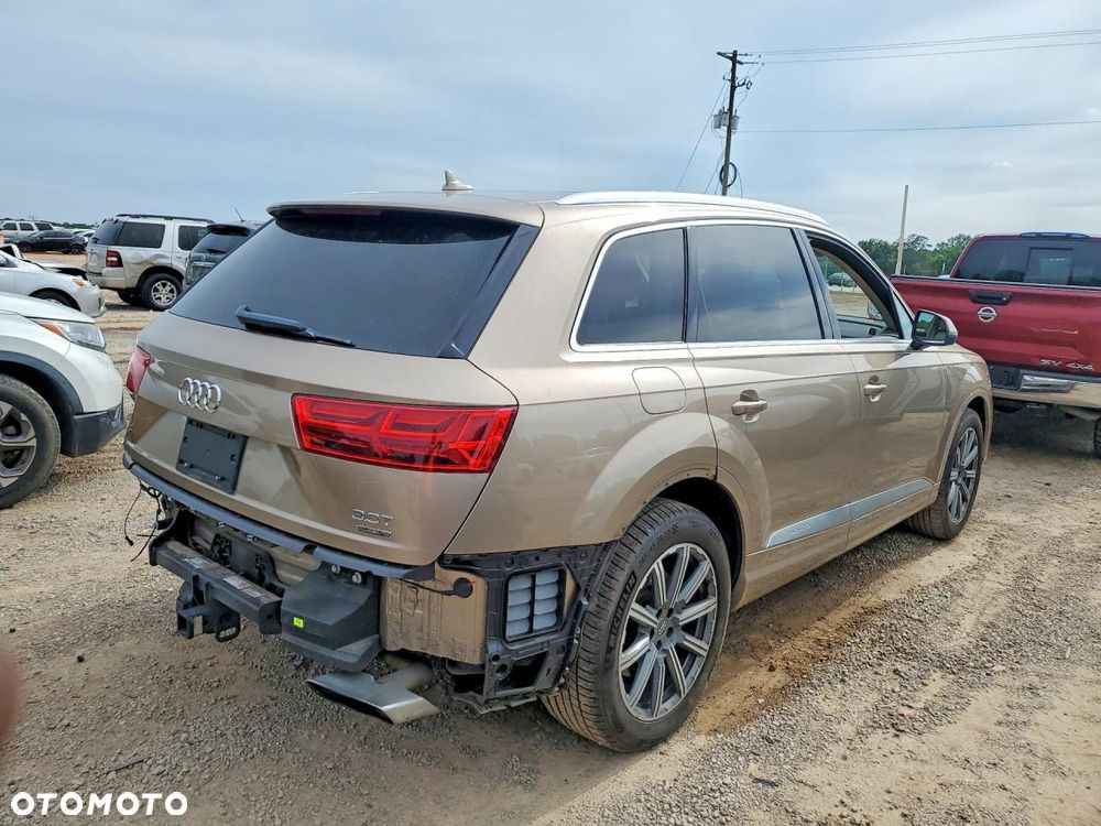 Audi Q7 - 2