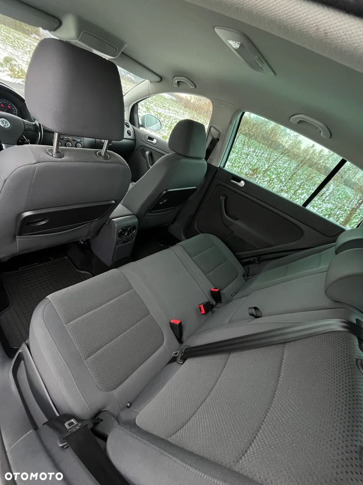 Volkswagen Golf Plus 1.6 Comfortline - 12