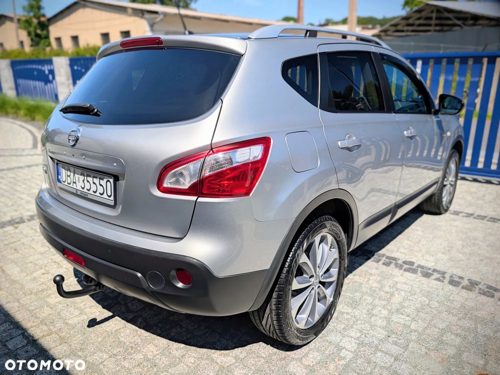 Nissan Qashqai 2.0 4x4 Tekna - 2