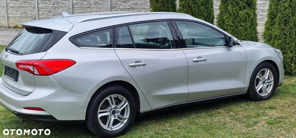 Ford Focus 1.5 TDCi DPF Start-Stopp-System Business - 9