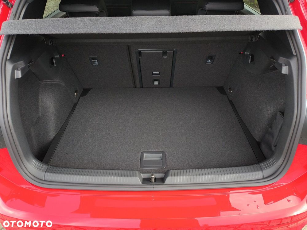 Volkswagen Golf - 18
