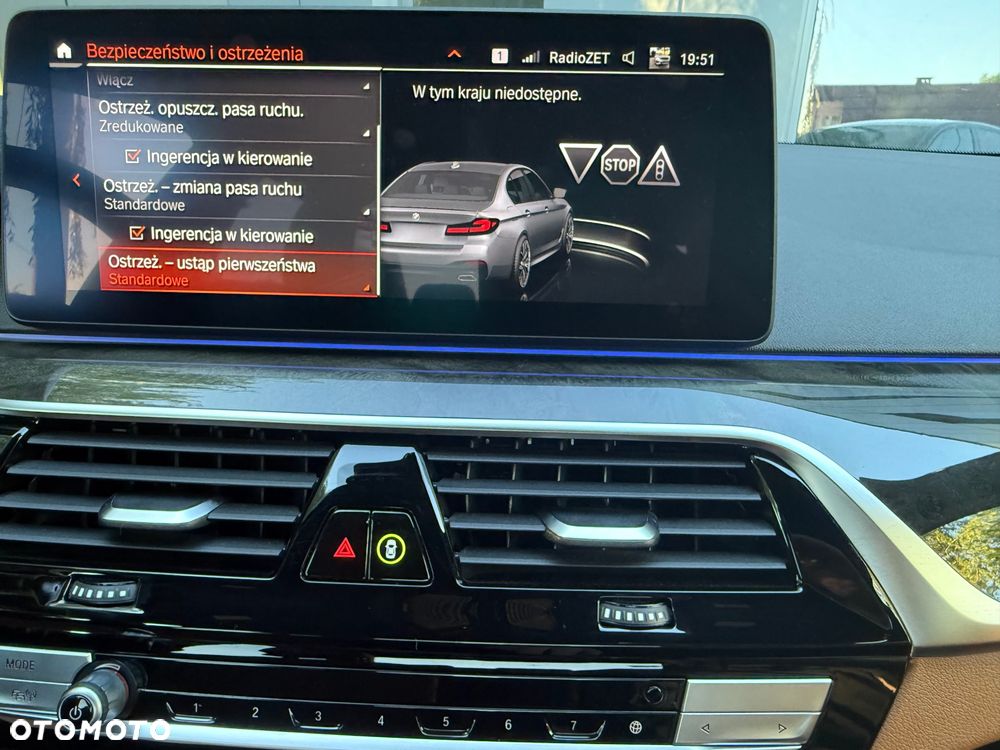 BMW Seria 5 530i xDrive mHEV M Sport sport - 35
