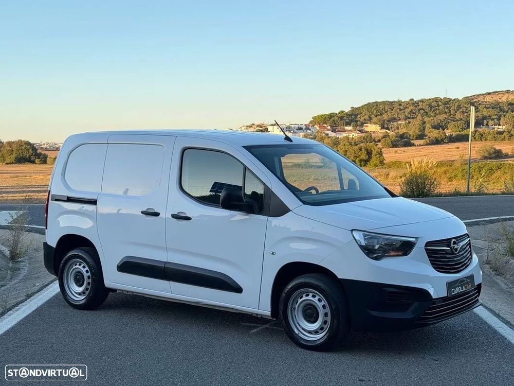Opel Combo L1 / iva dedutivel / poucos km / 2022