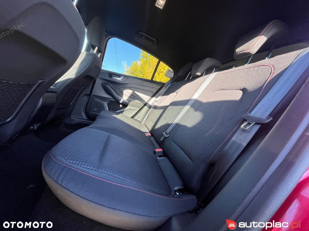 Ford Focus - 13
