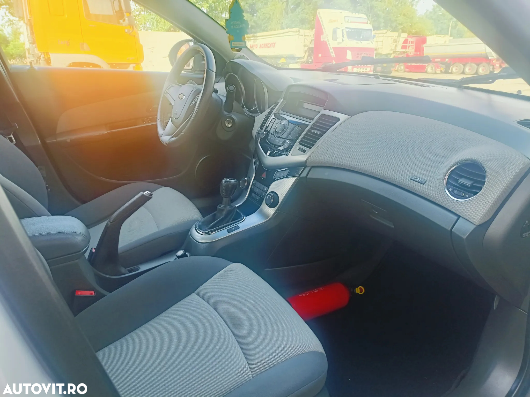 Chevrolet Cruze 2.0 LS - 11