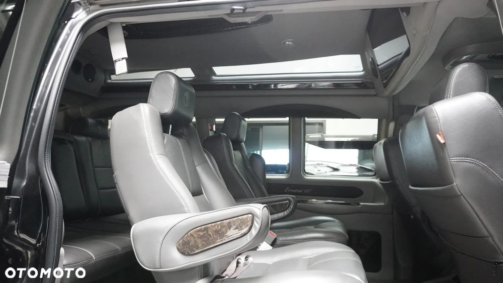 Chevrolet Express - 15