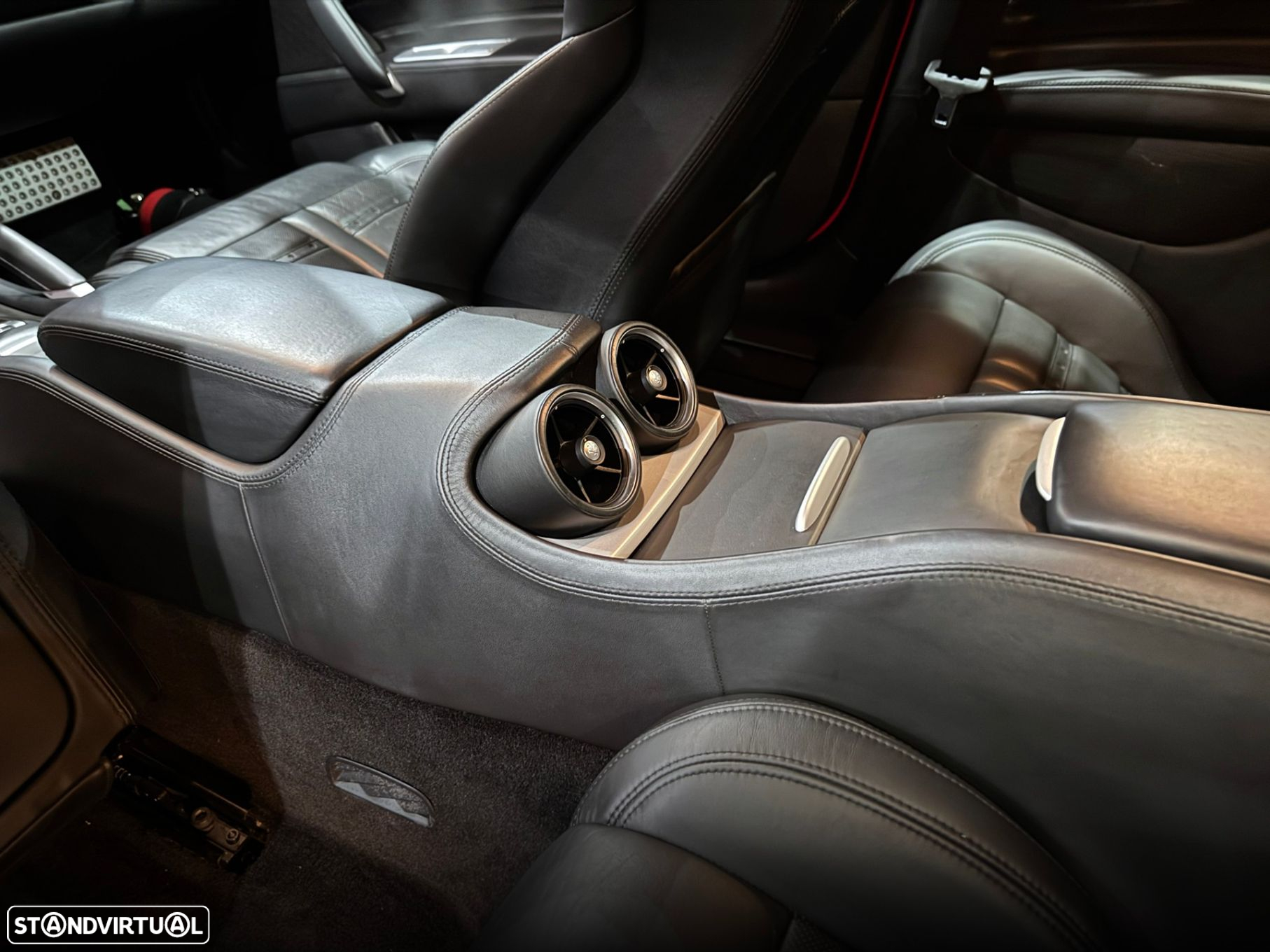 Ferrari FF - 29