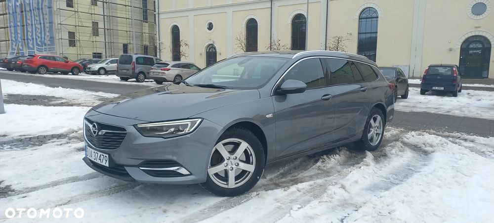 Opel Insignia - 1