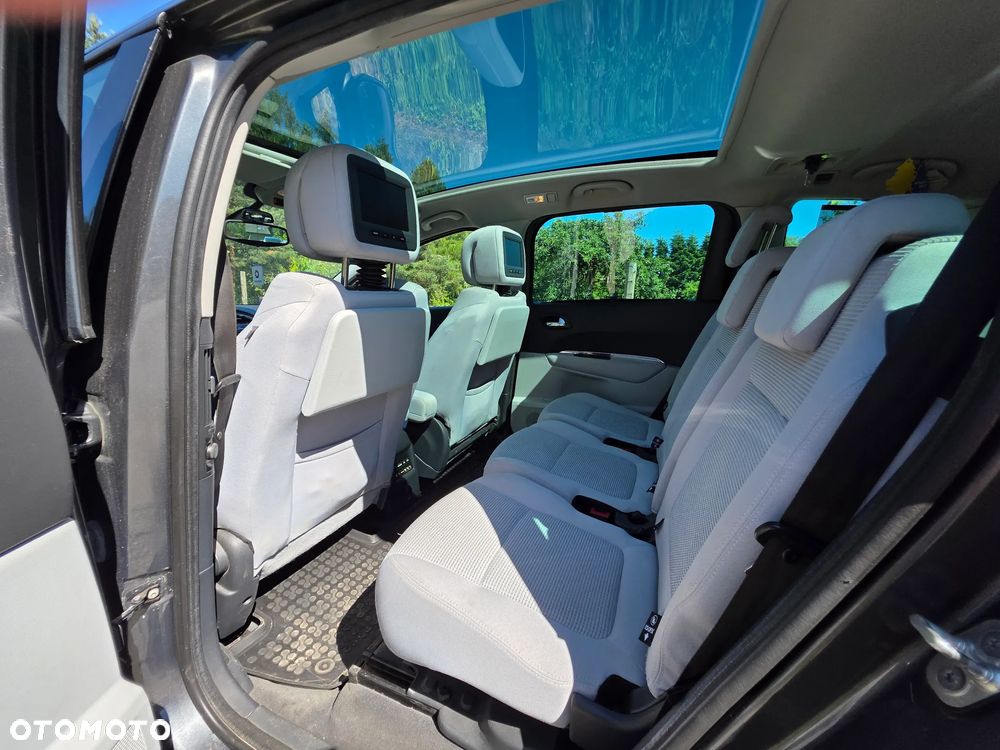 Peugeot 5008 - 11