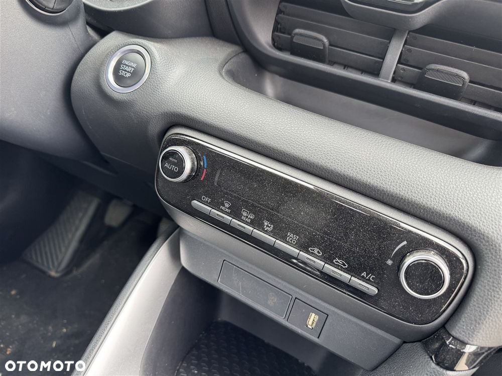 Toyota Yaris - 25