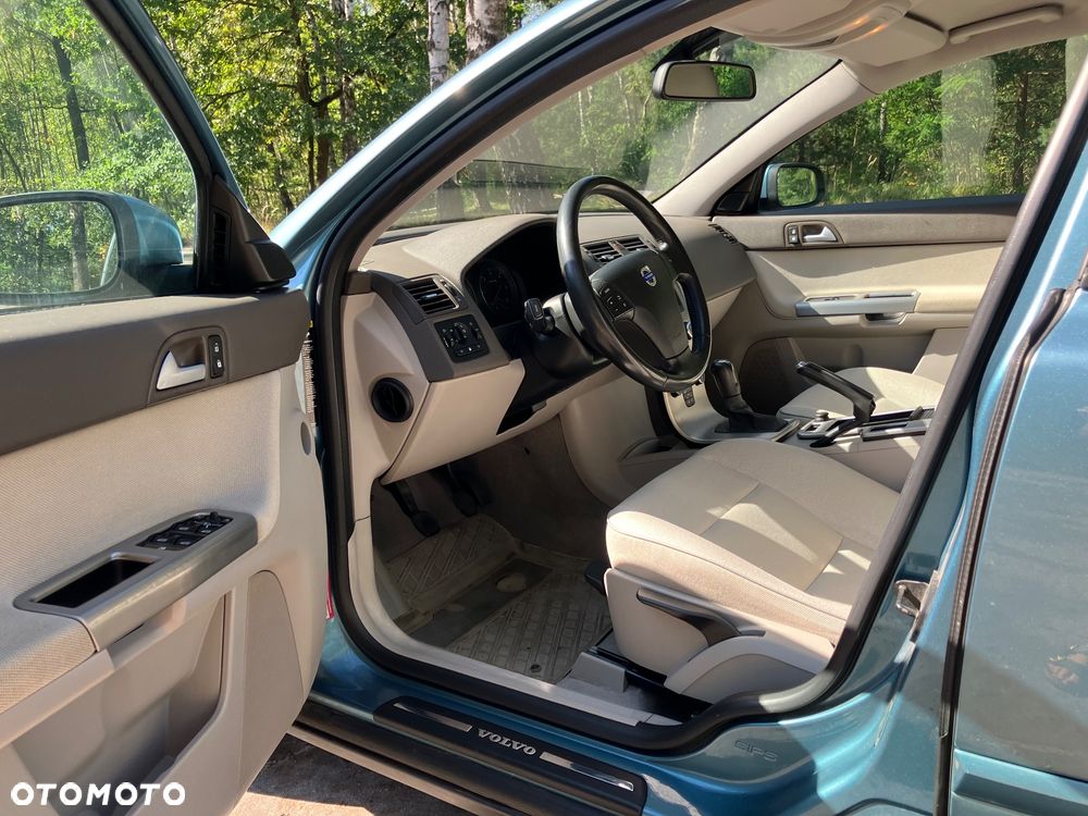 Volvo S40 2.0D - 12