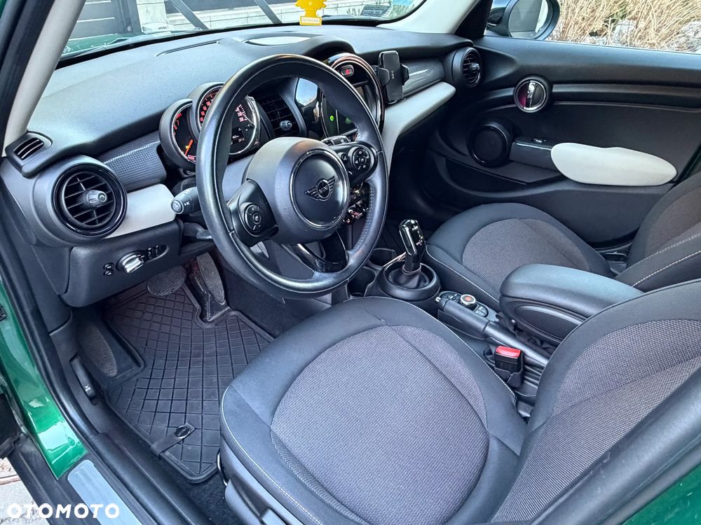 MINI Cooper Multitone Edition - 16