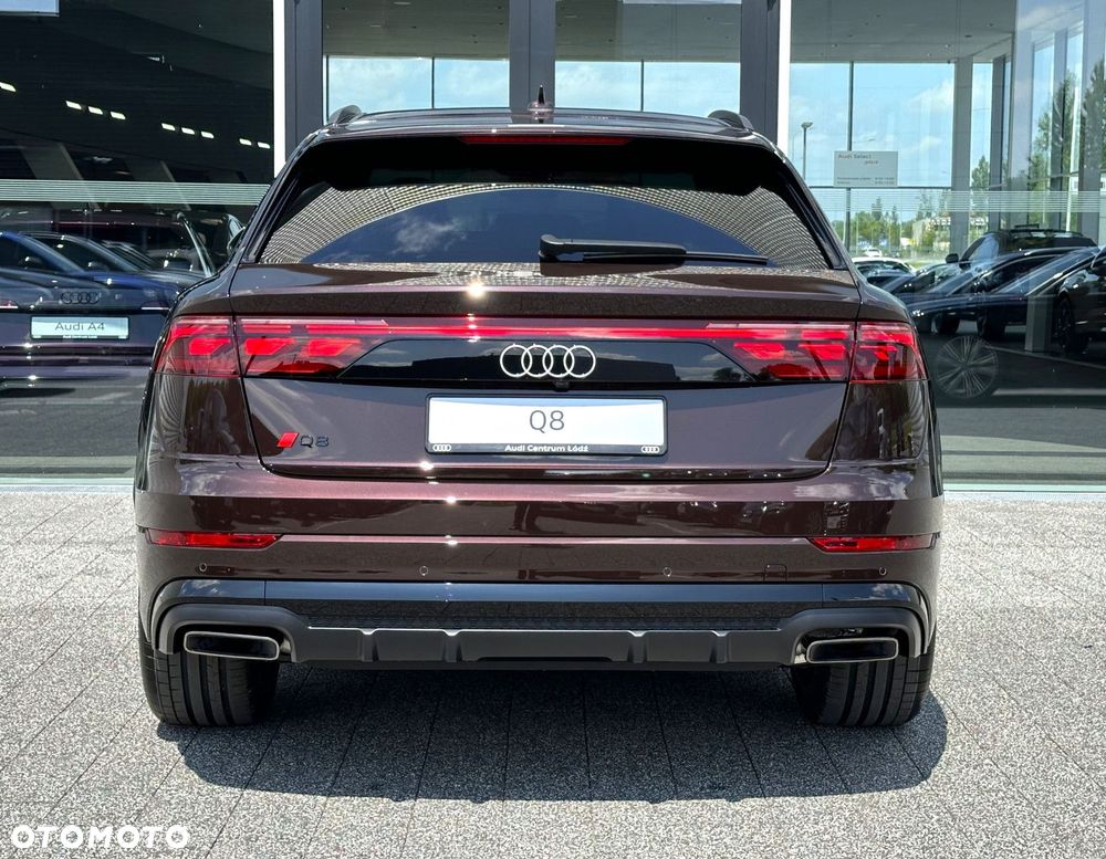 Audi Q8 - 9