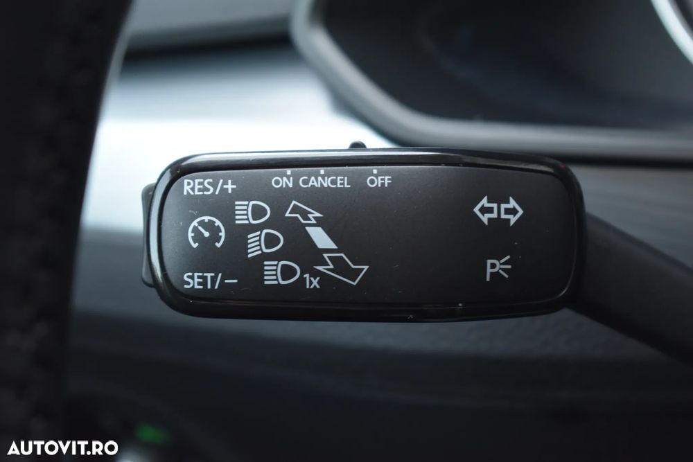 Skoda Superb 2.0 TDI DSG Ambition - 33