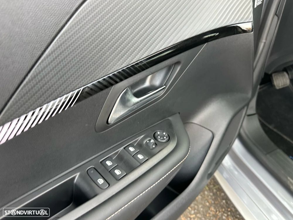 Peugeot e-208 51 kWh Allure - 21