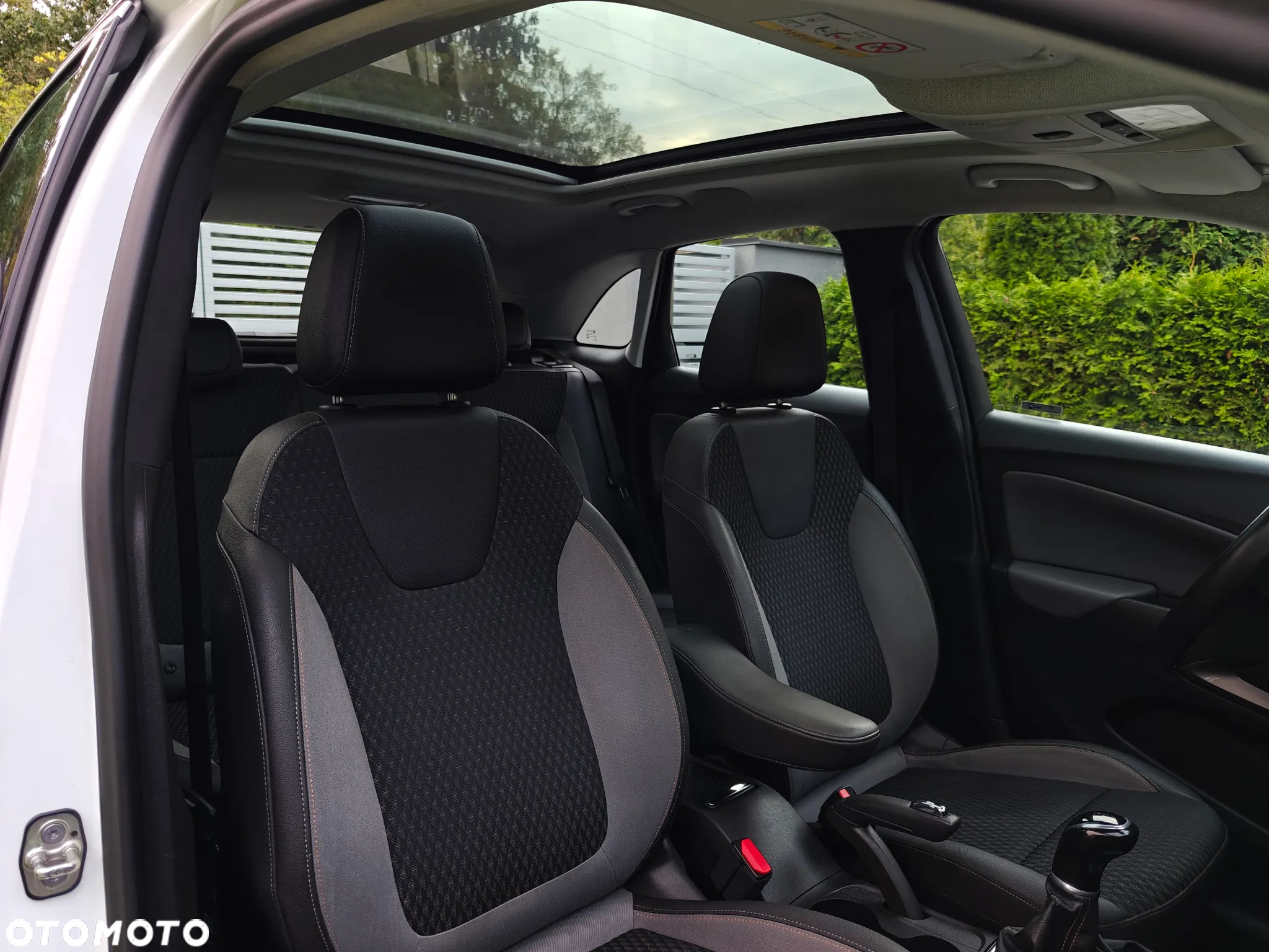 Opel Crossland X - 11