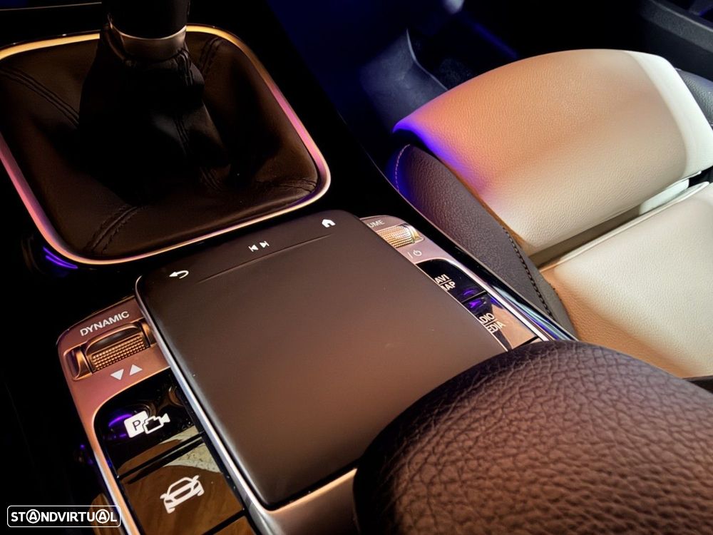 Mercedes-Benz A 160 AMG Line - 16