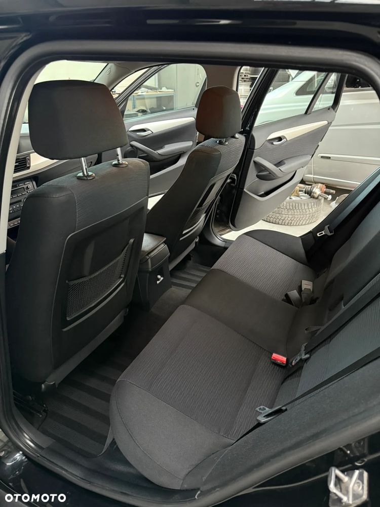 BMW X1 xDrive18d - 8