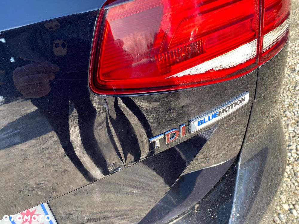 Volkswagen Passat - 30