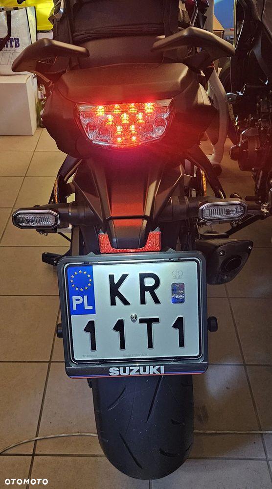 Suzuki GSX 1000 - 9