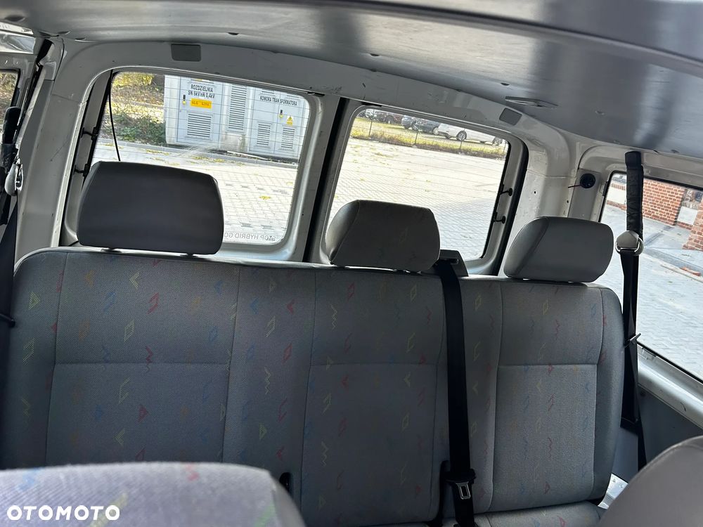 Volkswagen Transporter - 13