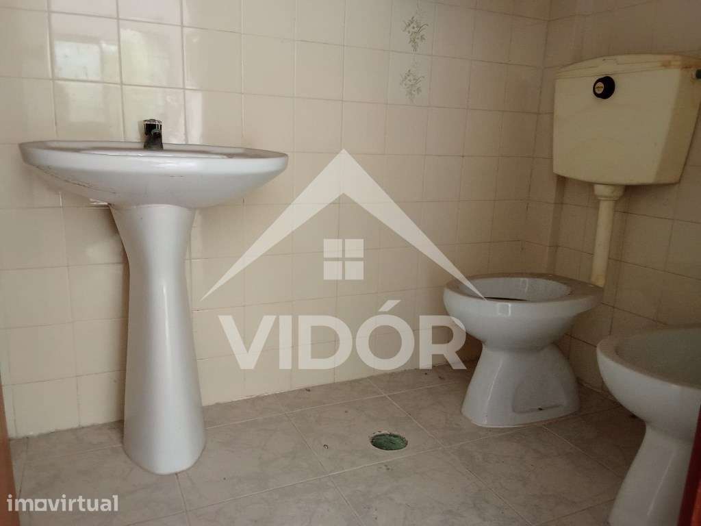 Loja no Novo Mercado Municipal da Baixa da Banheira - CJ - Grande imagem: 4/5