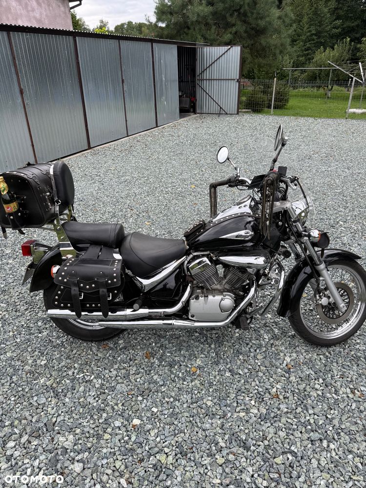 Suzuki Intruder - 2