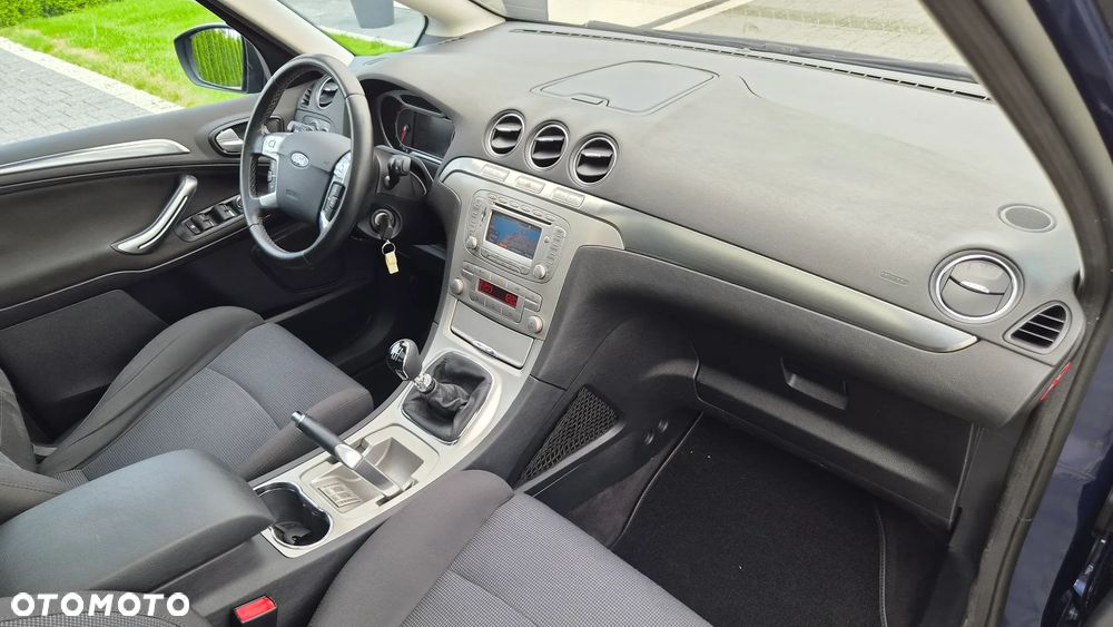 Ford S-Max 2.0 TDCi DPF Titanium - 13